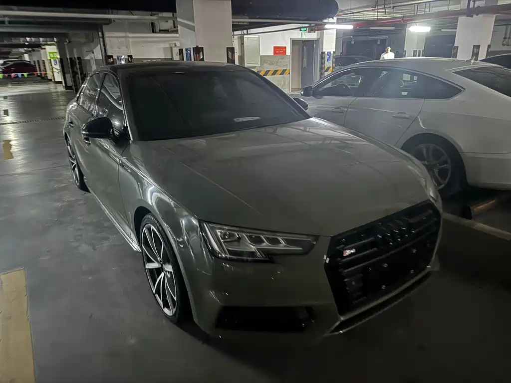 Audi S4