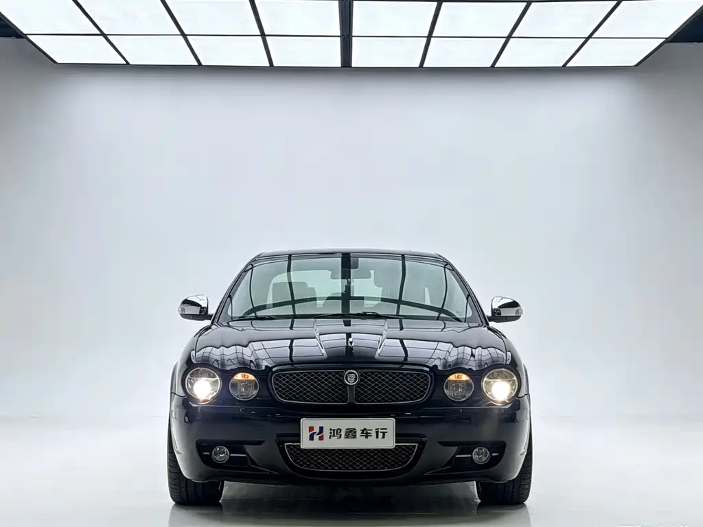 Jaguar XJ — миниатюра 2
