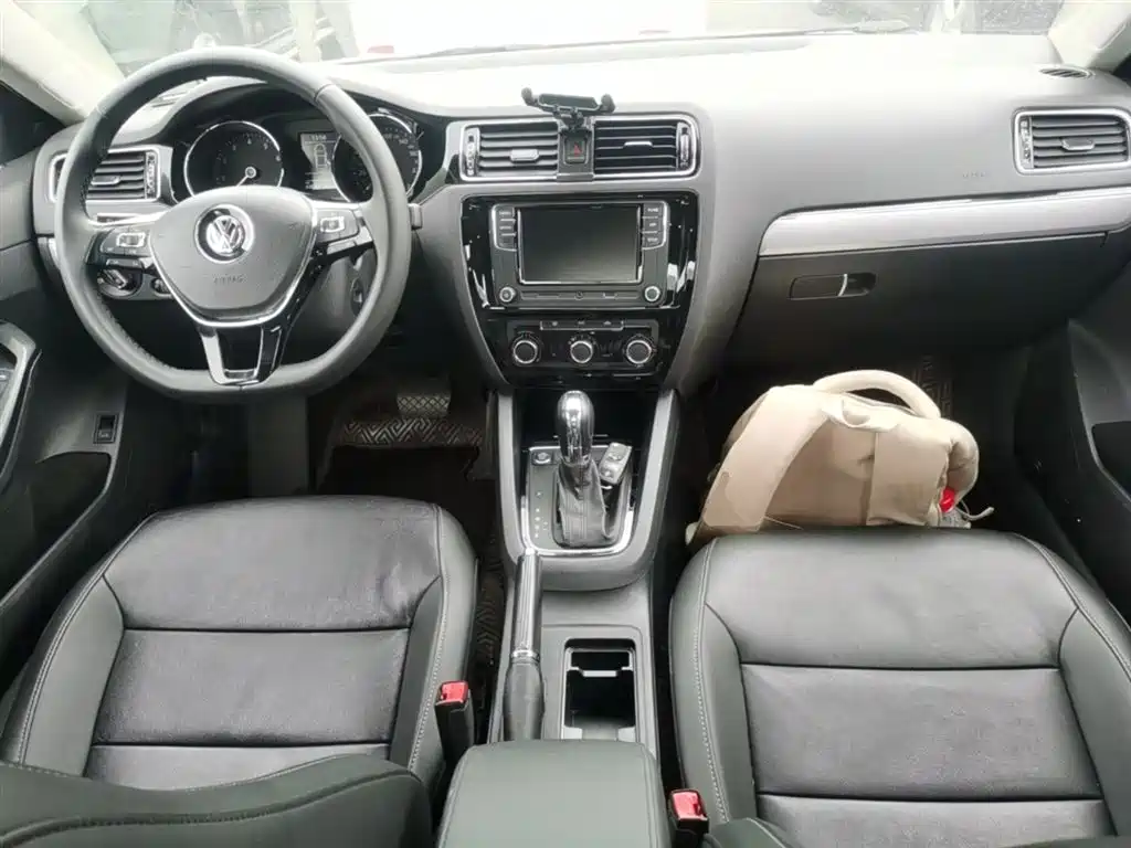 Volkswagen Sagitar 2018 280TSI DSG