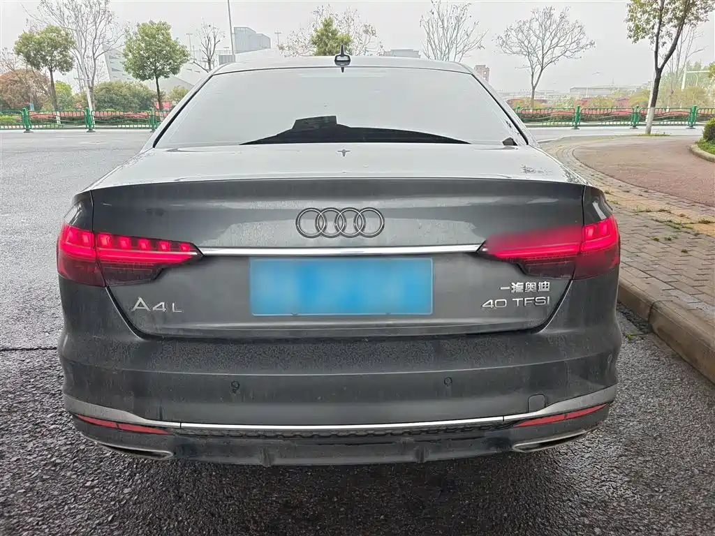 Audi A4L 2022 40 TFSI Fashion