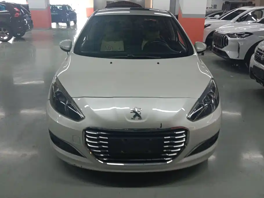 Peugeot 308 — миниатюра 2