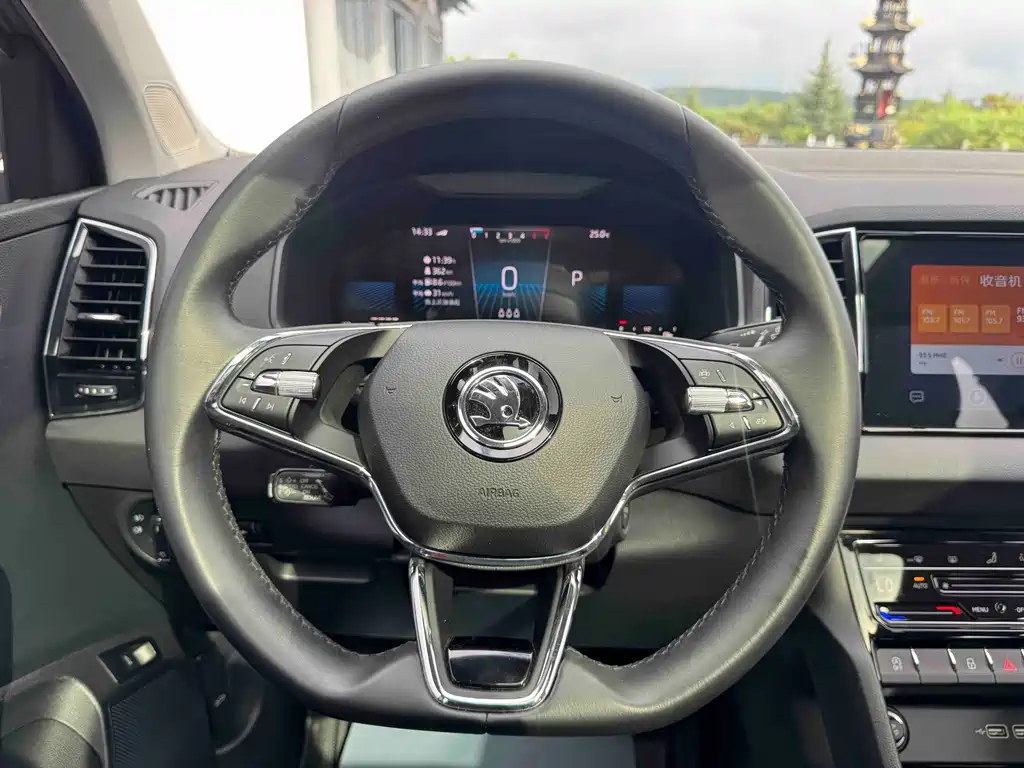 Skoda Karoq — миниатюра 15
