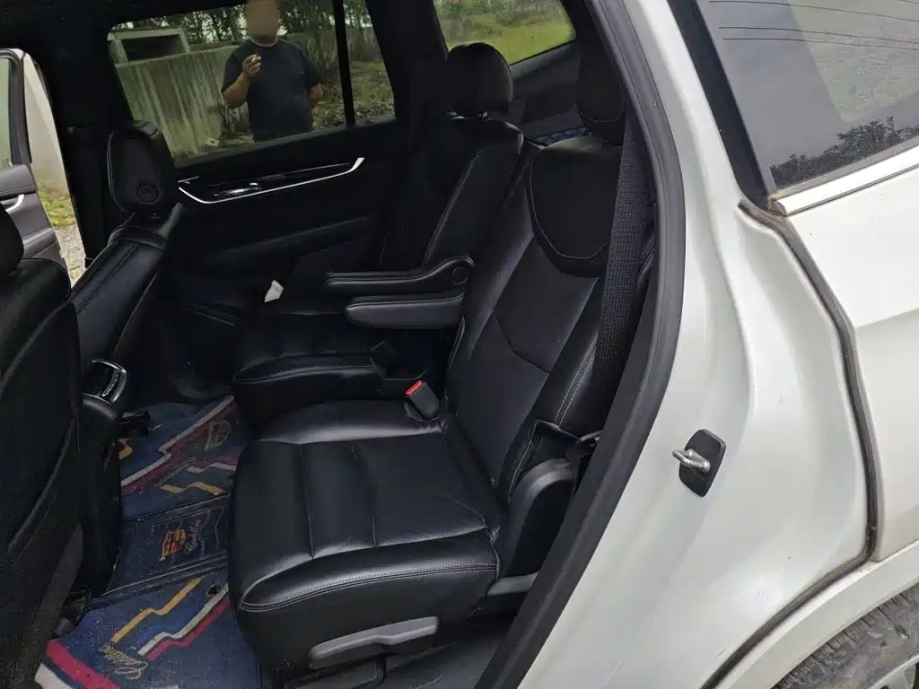 Cadillac XT6 — миниатюра 18
