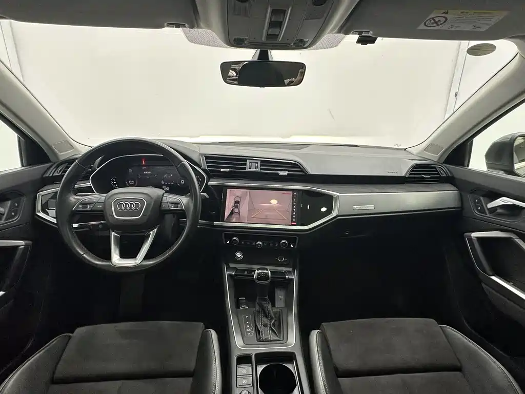 Audi Q3 2023 35 TFSI (1.4T)