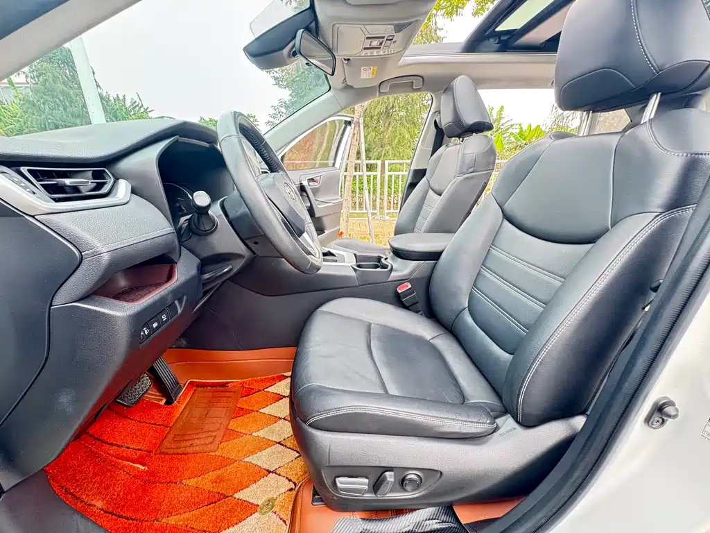 TOYOTA RAV4 RONGFANG