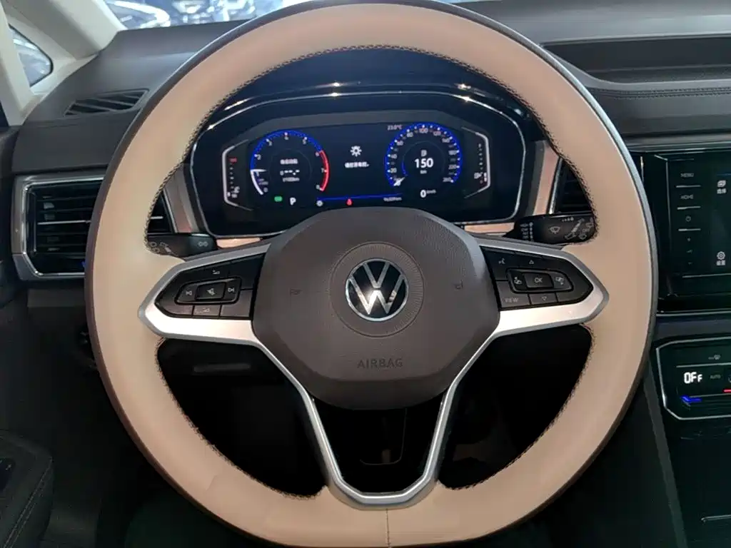 Volkswagen Viloran — миниатюра 11