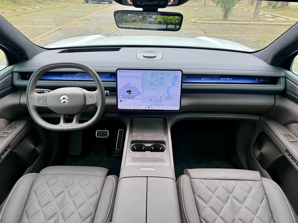 NIO ES8 2026 мест Executive Luxury