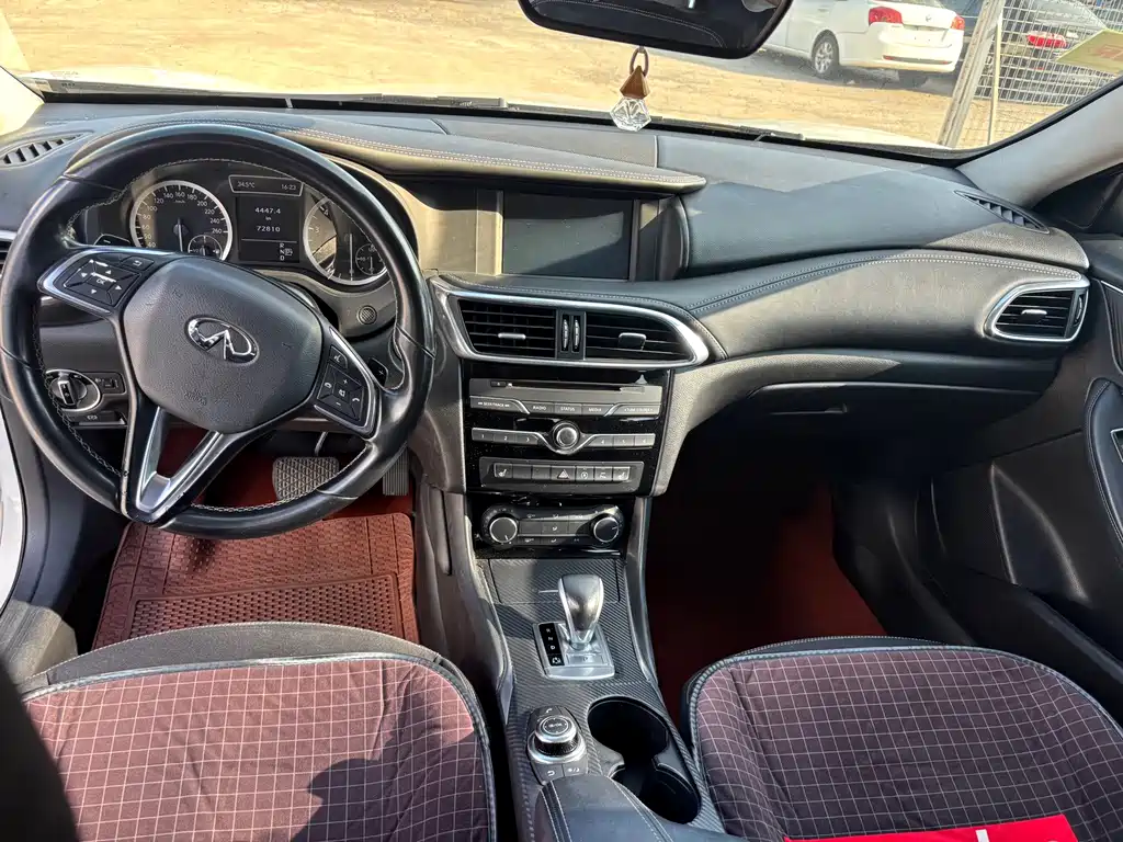 Infiniti QX30 — миниатюра 9
