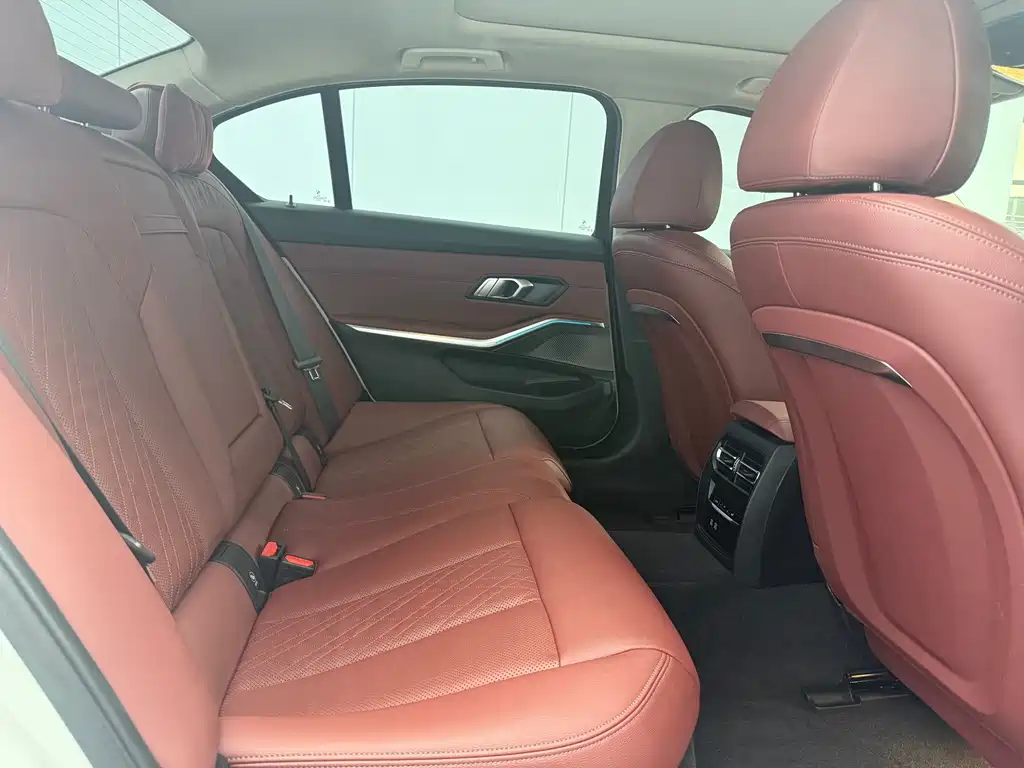 BMW i3 — миниатюра 9
