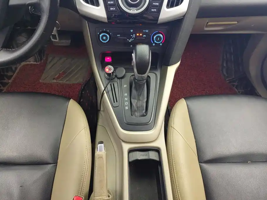 Ford Focus — миниатюра 16