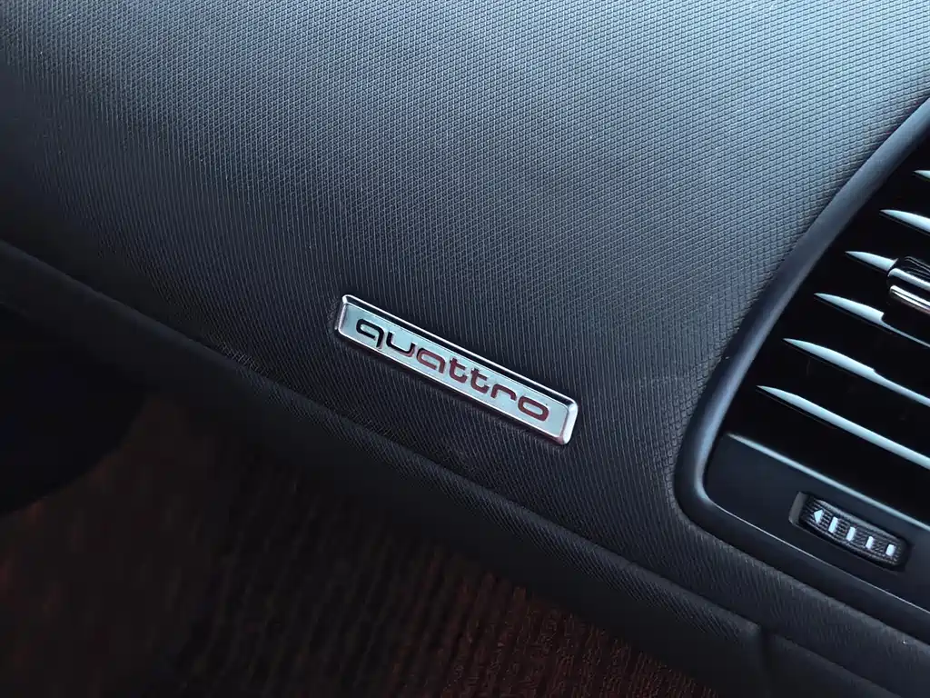 Audi R8 — миниатюра 14