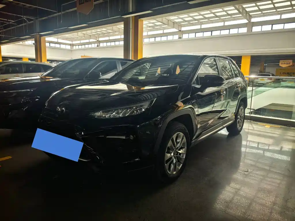 Купить Toyota Wildlander