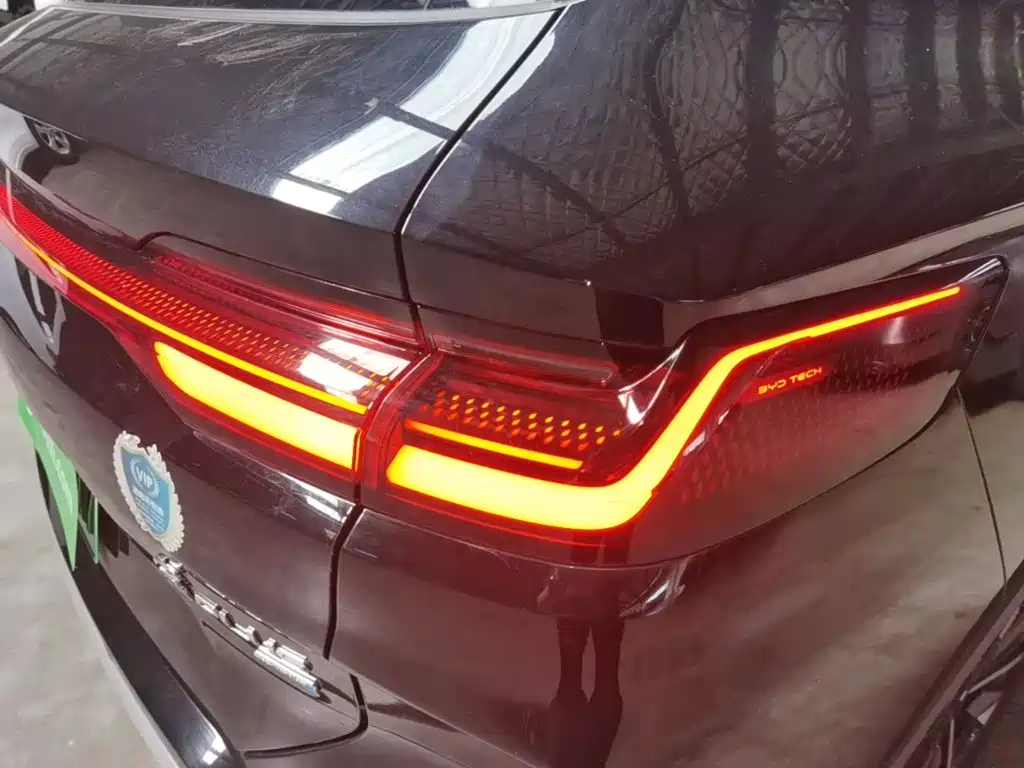 BYD PLUS New Energy — миниатюра 8