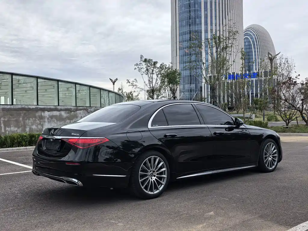 Mercedes-Benz S-Class — миниатюра 4
