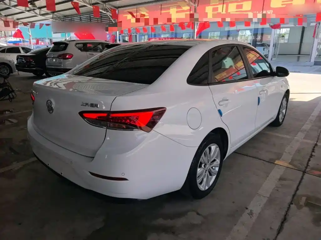 Buick Excelle — миниатюра 7