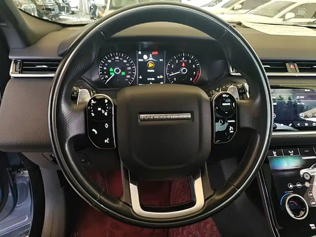Land Rover Velar — миниатюра 11