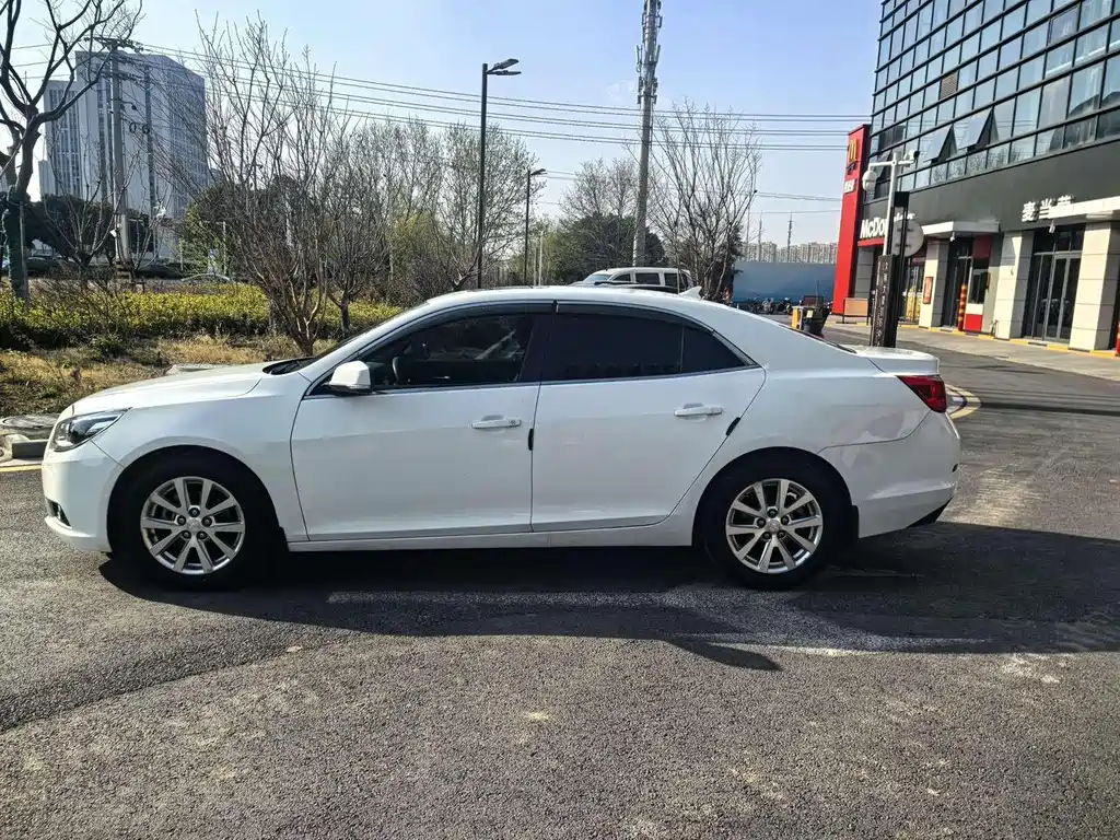 Chevrolet Malibu — миниатюра 8