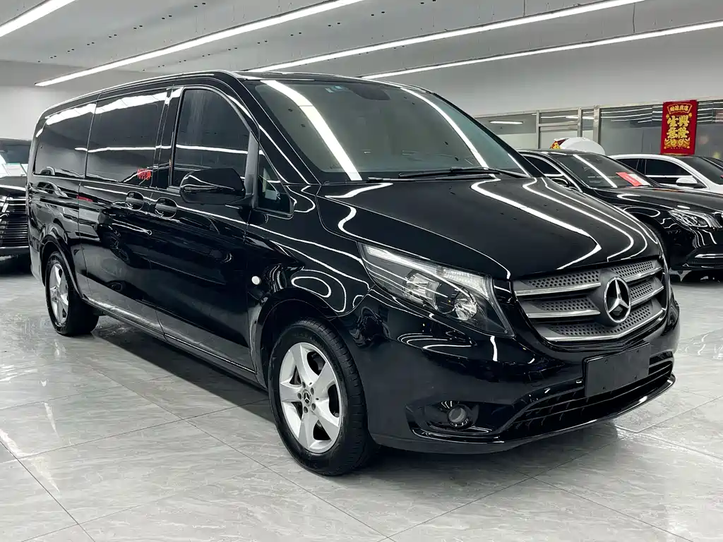 Mercedes-Benz Vito 2020 2.0T Elite 7 мест