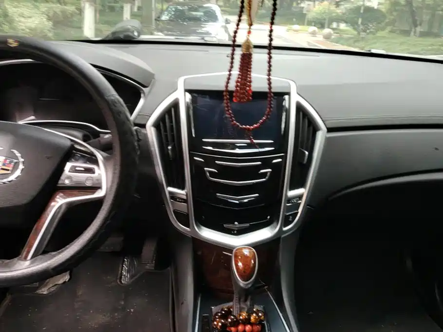 Cadillac SRX — миниатюра 13