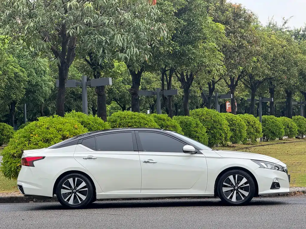 Nissan Teana — миниатюра 20