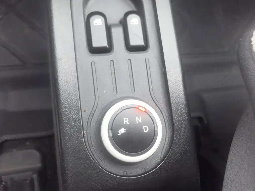 Wuling MINIEV — миниатюра 7