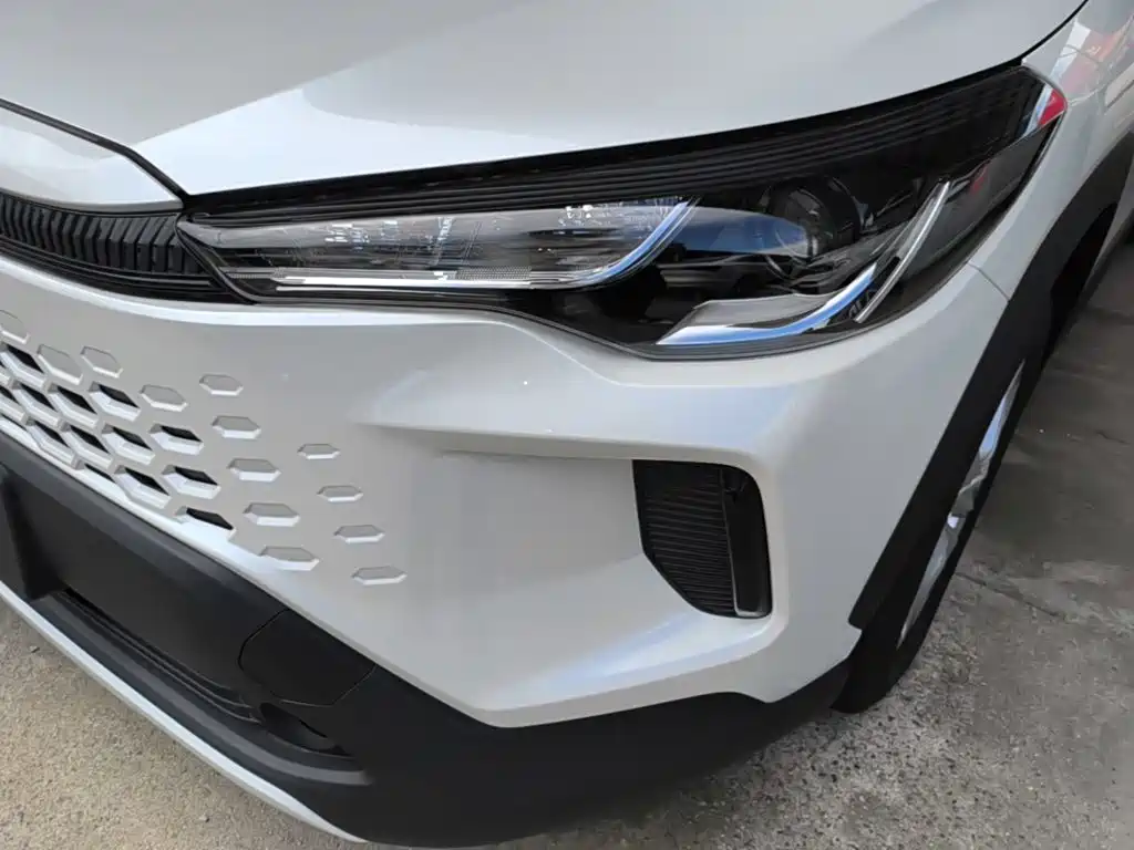 Toyota Corolla Cross — миниатюра 24