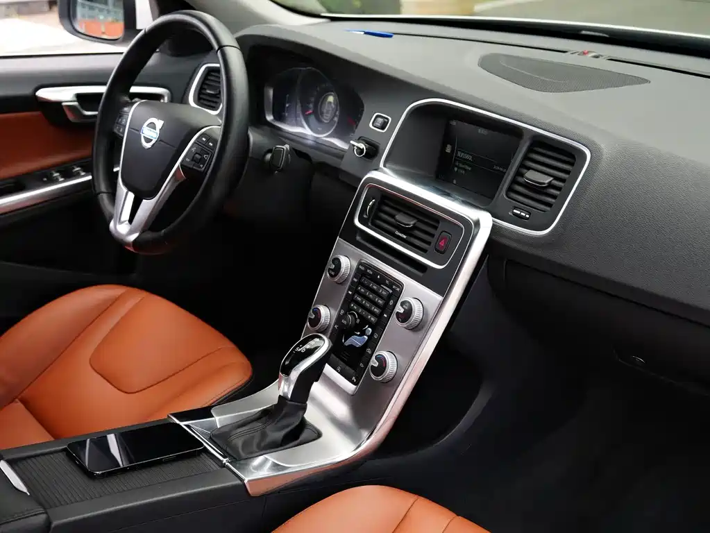 Volvo S60 — миниатюра 9