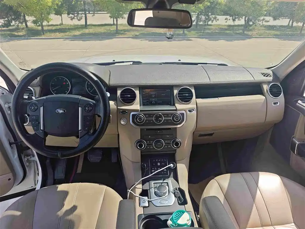 Land Rover Discovery 2014 3.0 SC V6 SE