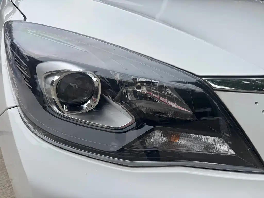 Dongfeng E70 2023 400H