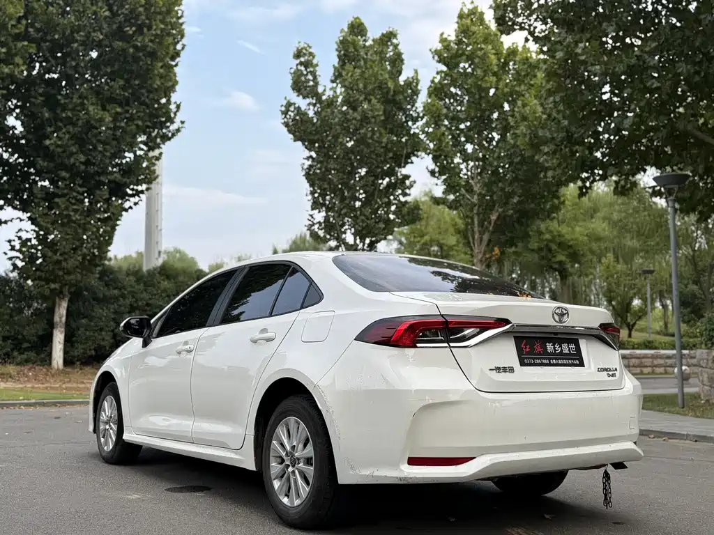 Toyota Corolla — миниатюра 7