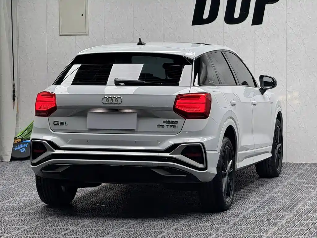 Audi Q2L — миниатюра 13