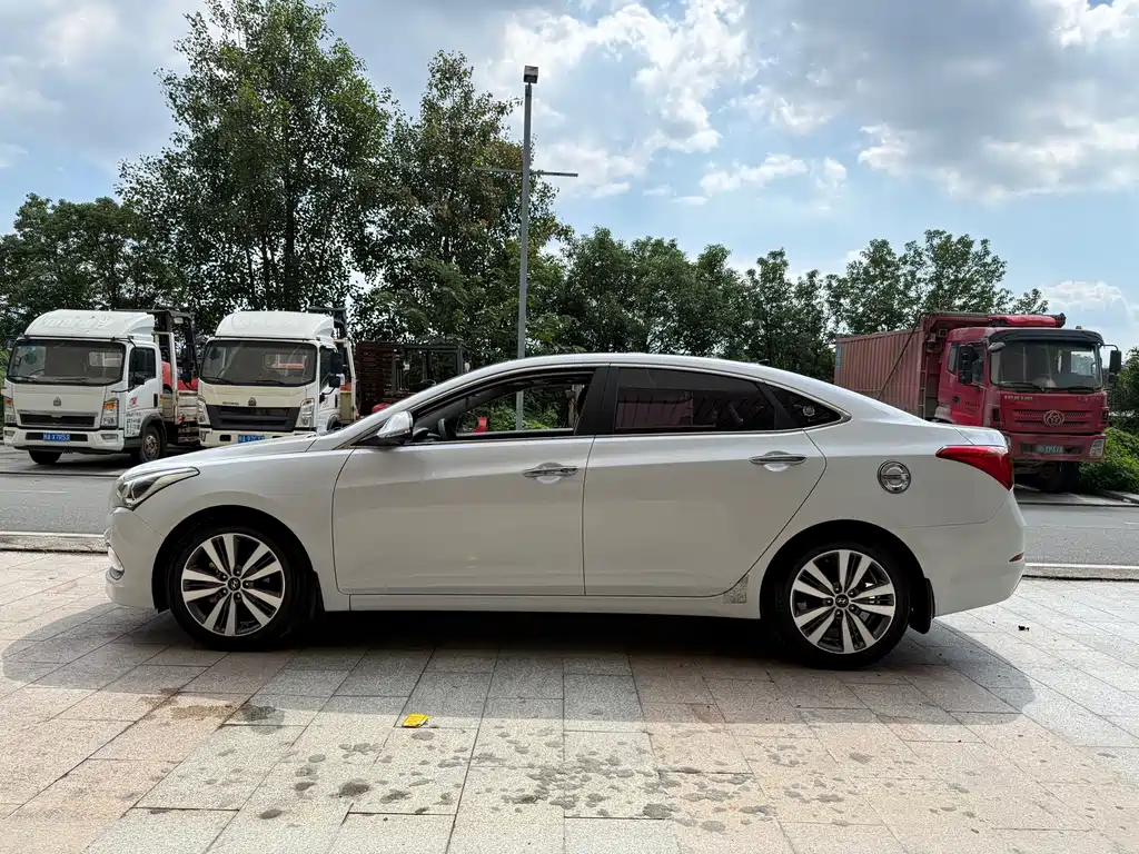 Hyundai Mistra — миниатюра 4