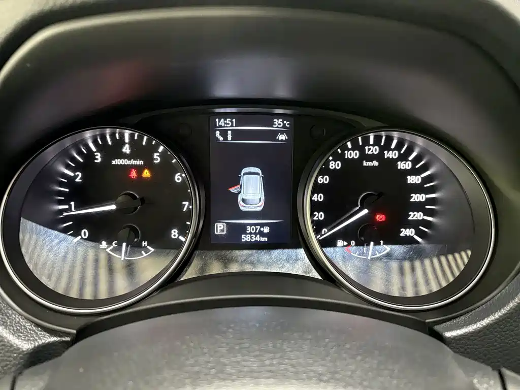 Nissan Qashqai — миниатюра 16