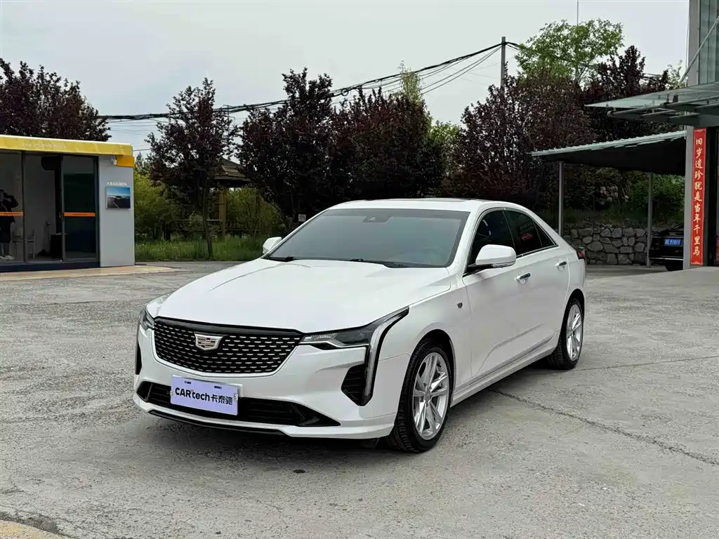 Cadillac CT4 2023