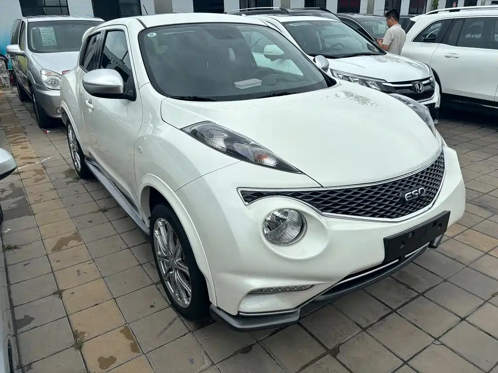 Infiniti ESQ — миниатюра 3