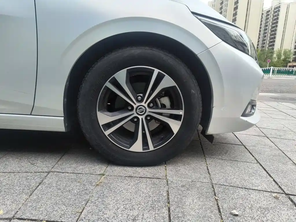 Nissan Sylphy — миниатюра 8