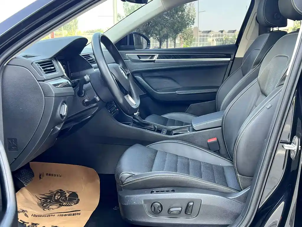 Skoda Superb — миниатюра 4