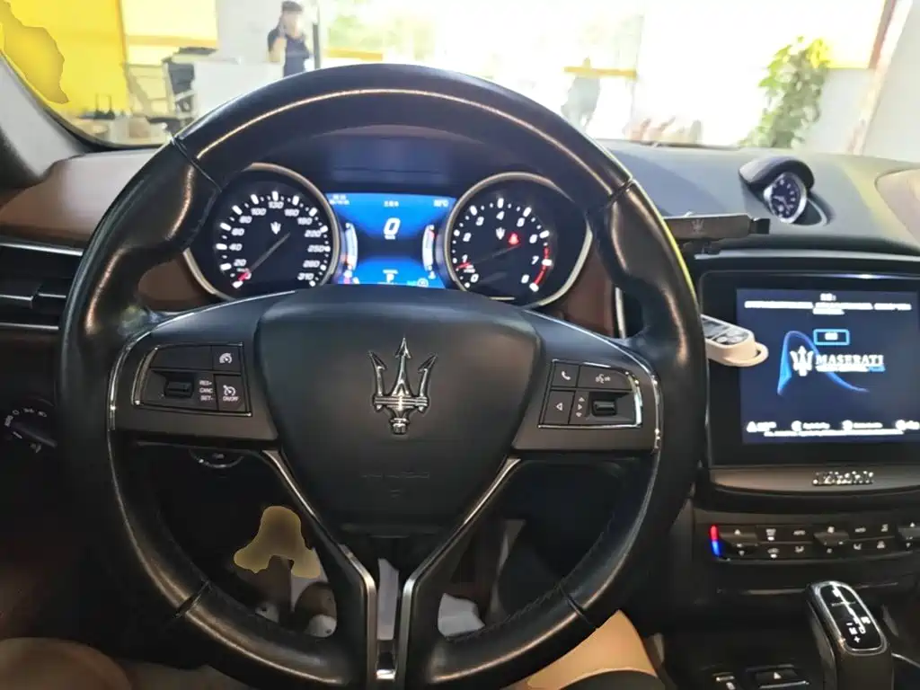Maserati Ghibli — миниатюра 11