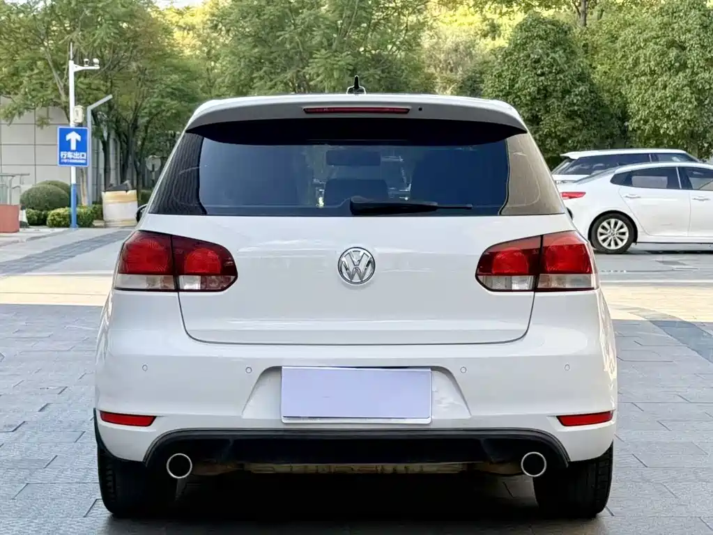 Volkswagen Golf GTI — миниатюра 8
