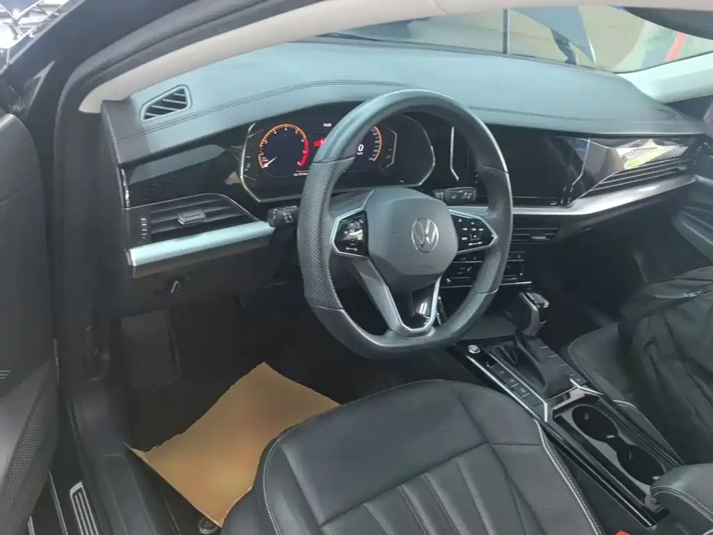 Volkswagen Passat 2024 330TSI Elite