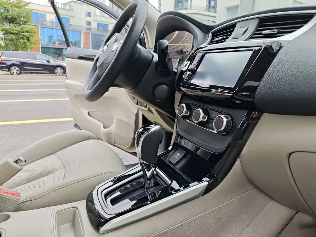 Nissan Sylphy — миниатюра 18