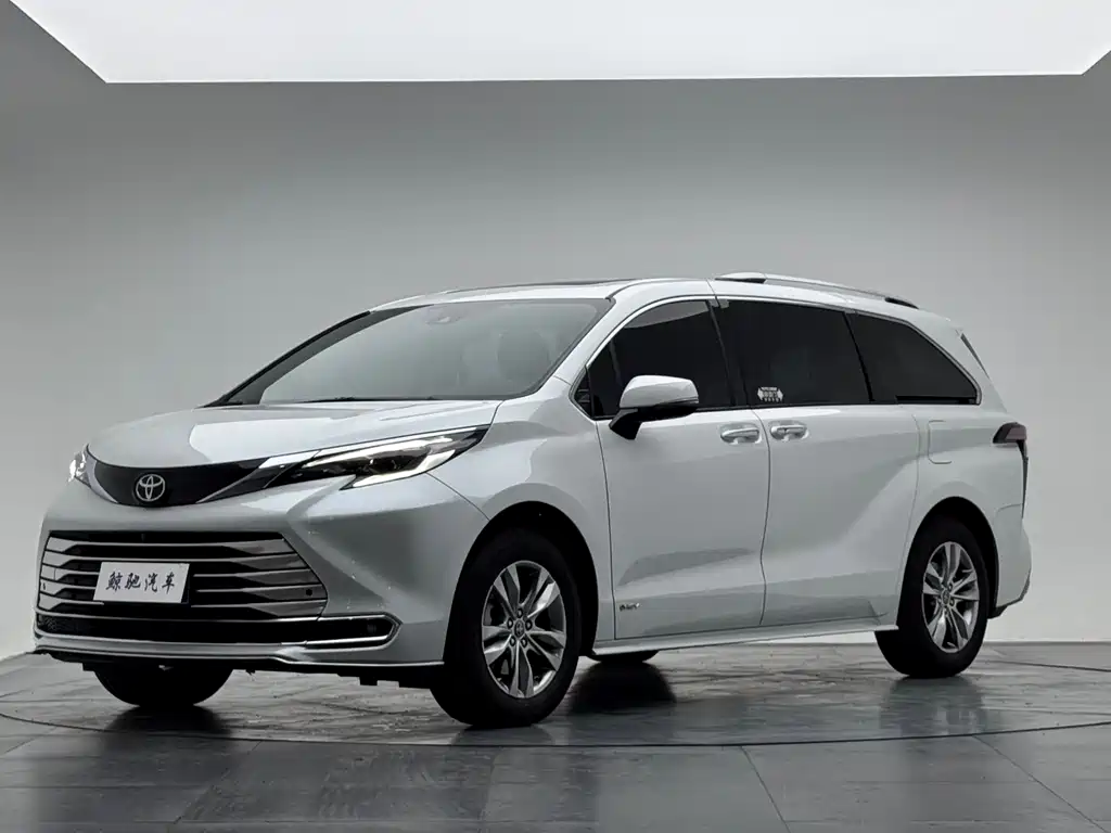 Toyota Sienna 2024