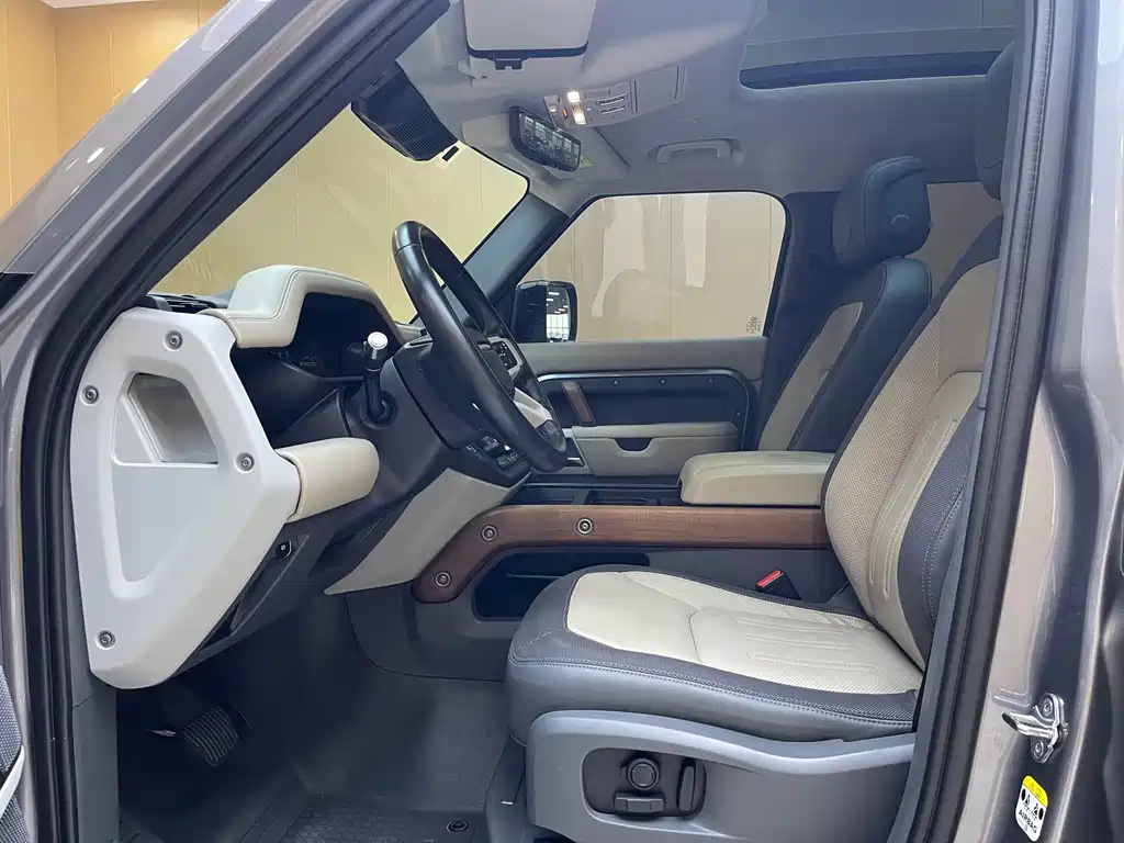 Land Rover Land Rover Defender 2022 90 2.0T P300 X-DYNAMIC HSE