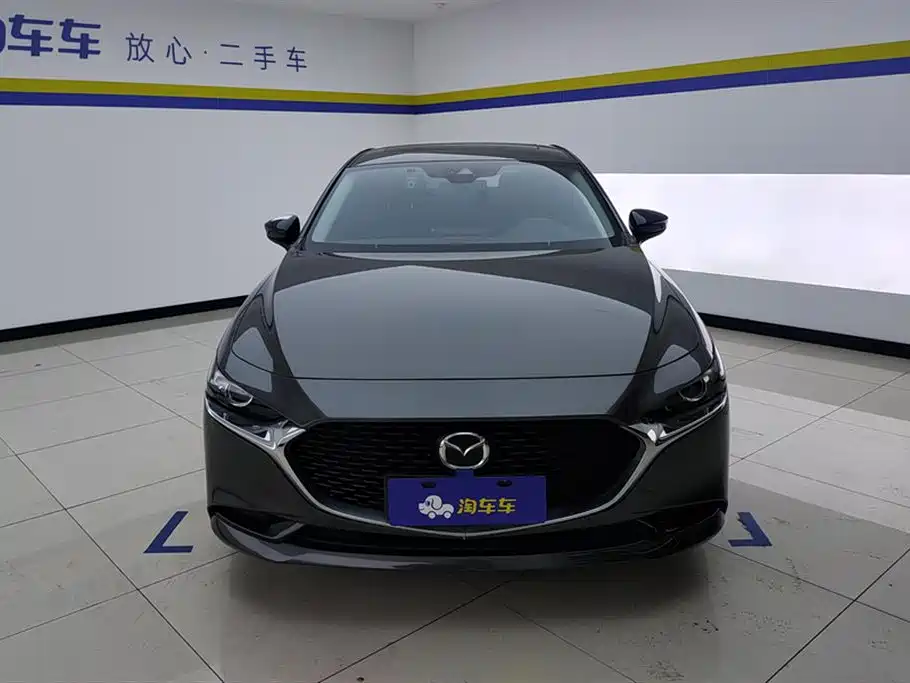 Mazda Mazda3 3 2022 2.0L AT