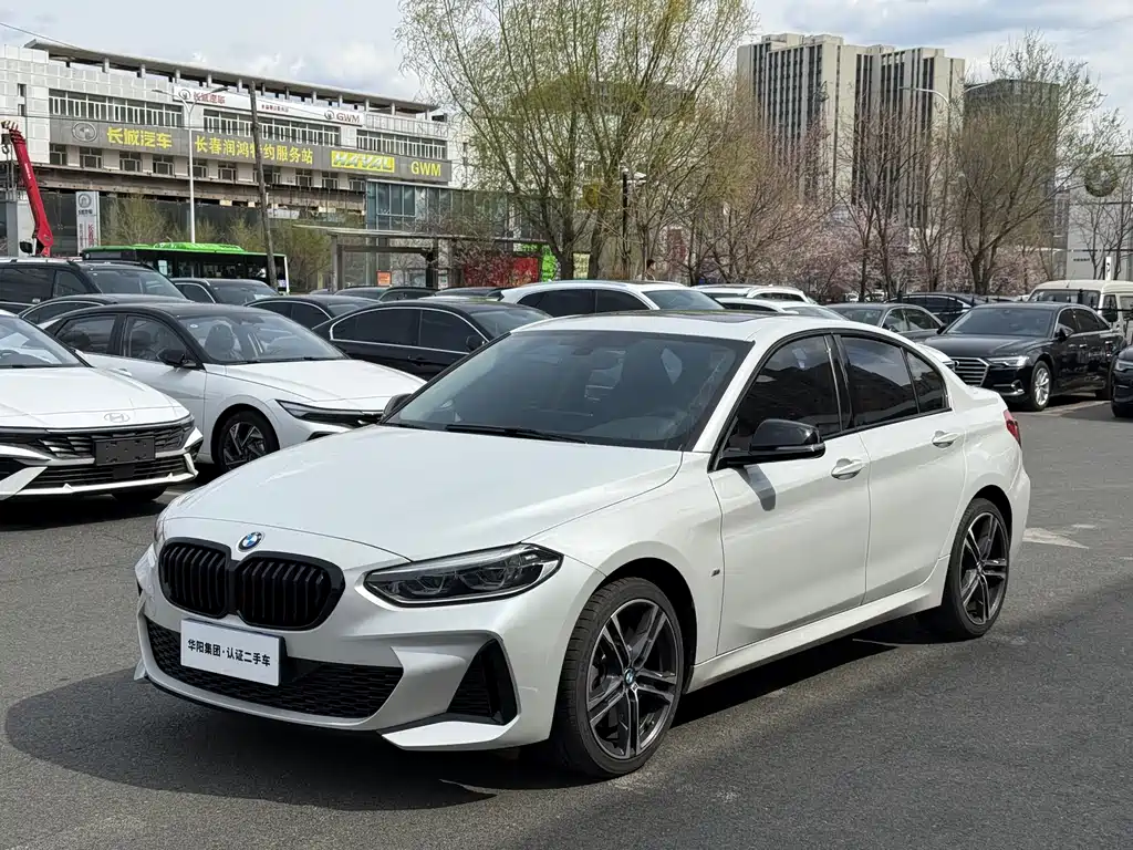 BMW 1 Series 2021