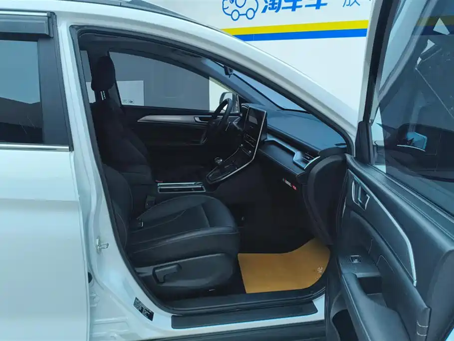 Haval M6 2023 PLUS 1.5T DCT Luxury