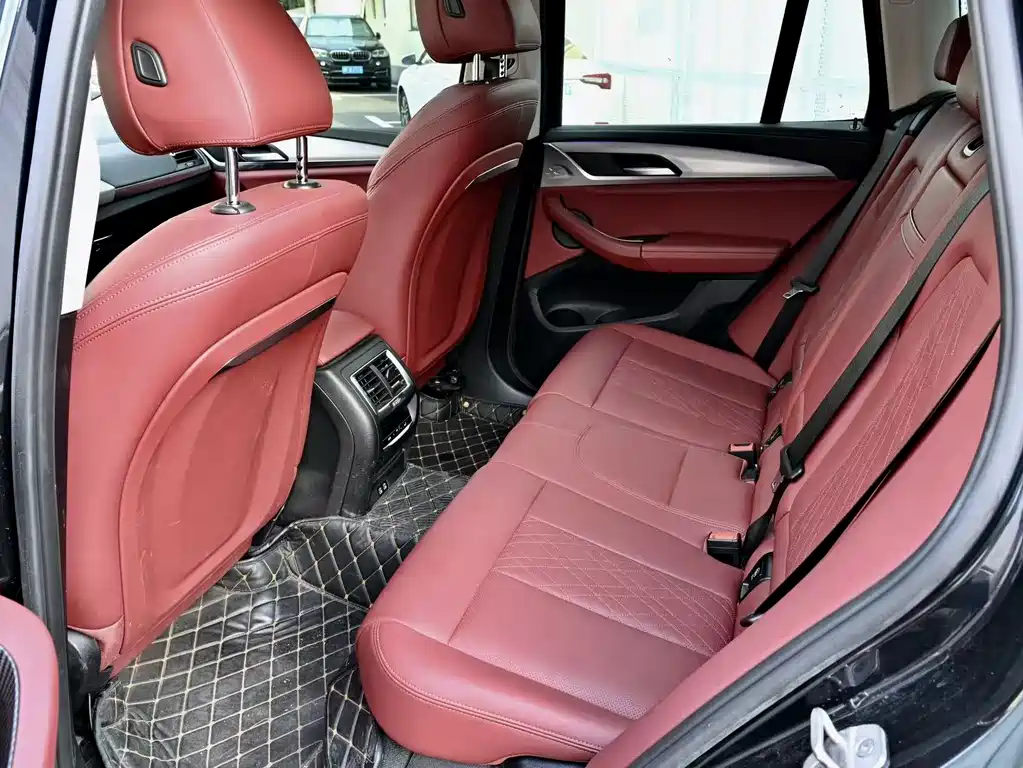 BMW iX3 — миниатюра 7
