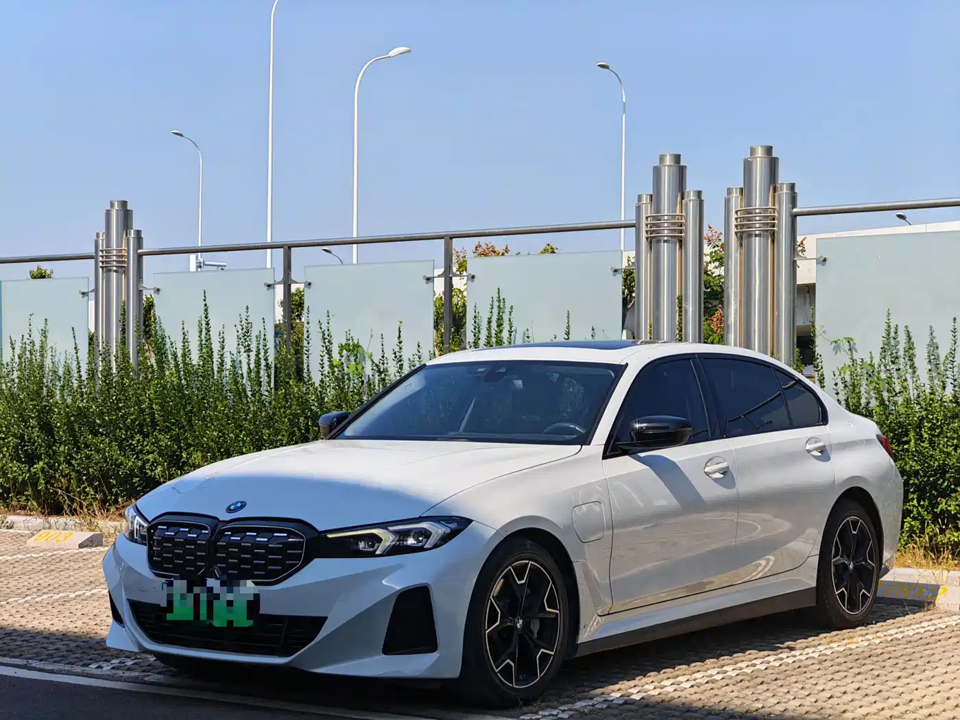 宝马i3 2023款 eDrive 40 L 曜夜套装 2023