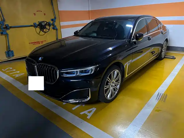 BMW  7 SERIES