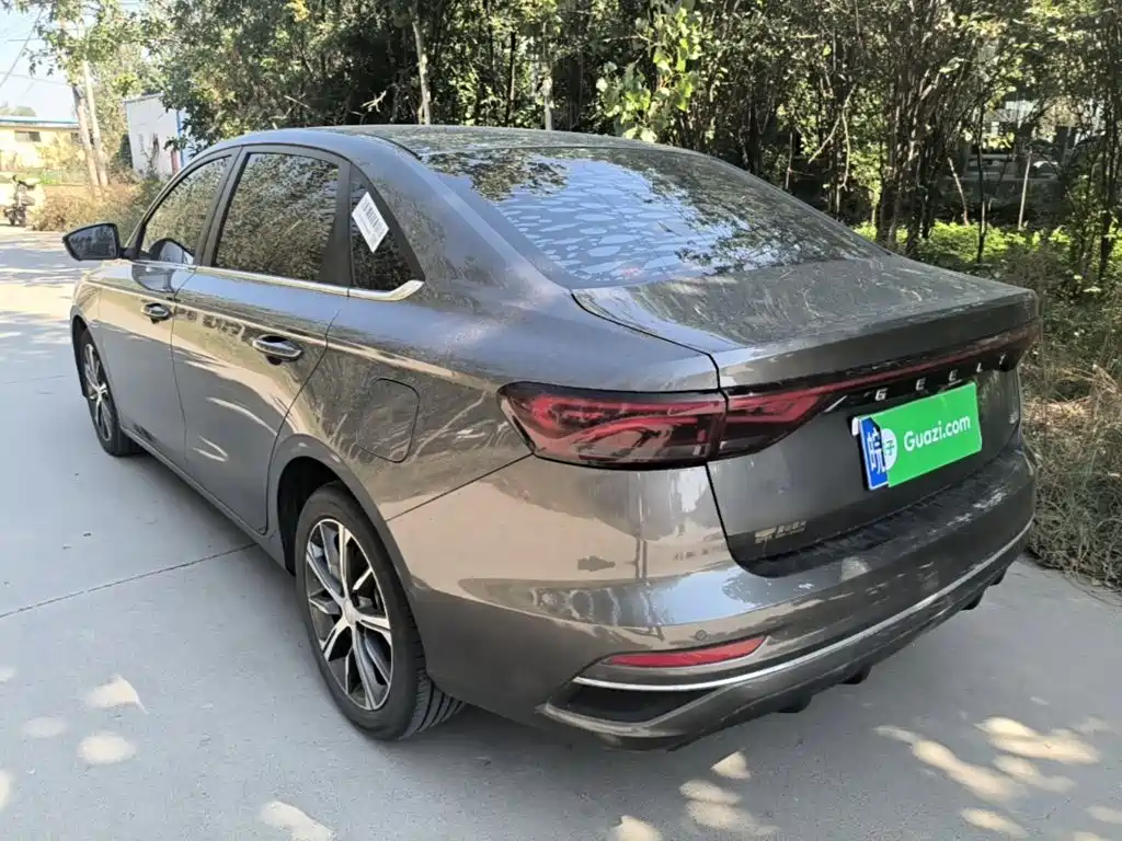 Geely Emgrand — миниатюра 5